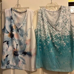 Floral and Abstract Women's Tops size large